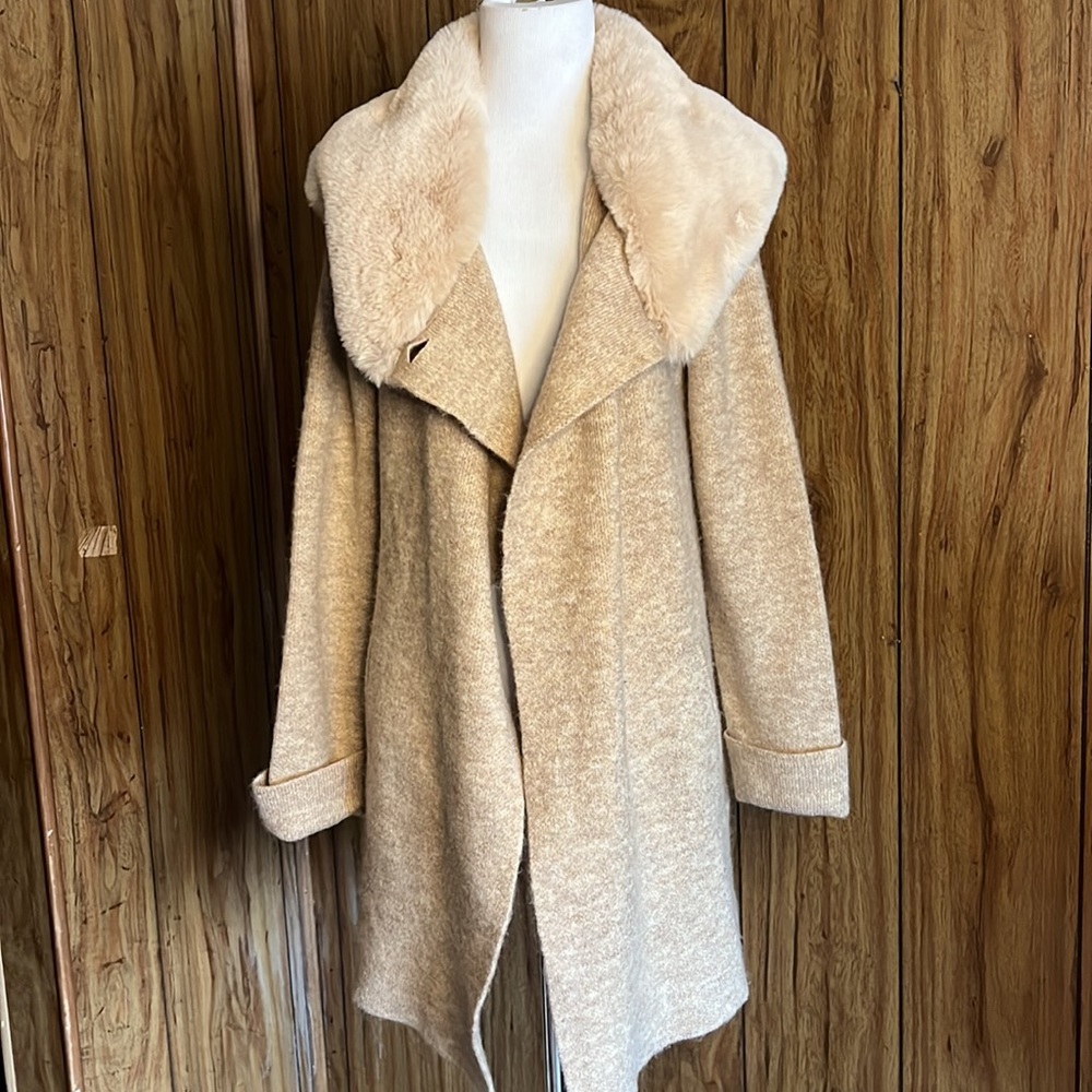 Faux Fur Collar Cardigan